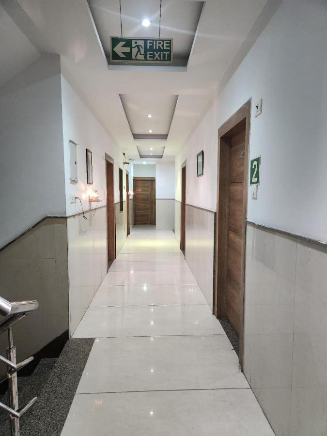 Airport Hotel Ivy With Free Airport Transfr Nueva Delhi Exterior foto
